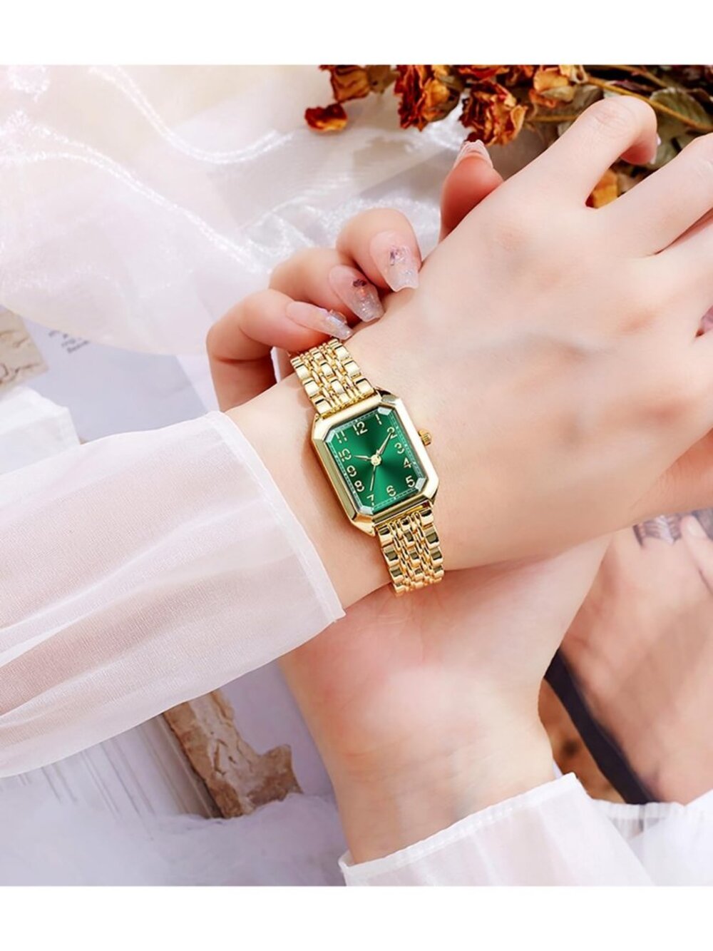 Women's Gold Green Adjustable Alloy Bracelet Vintage Arabic Numeral Dial Watch - Picture 2 of 6